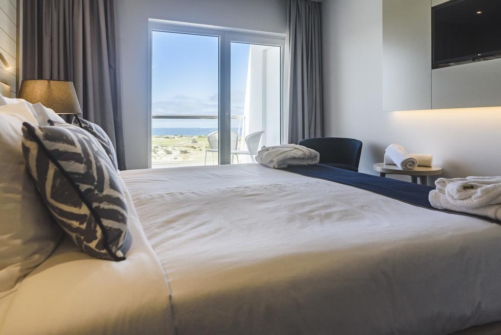 Mh Atlantico Hotel Atouguia Da Baleia Kültér fotó