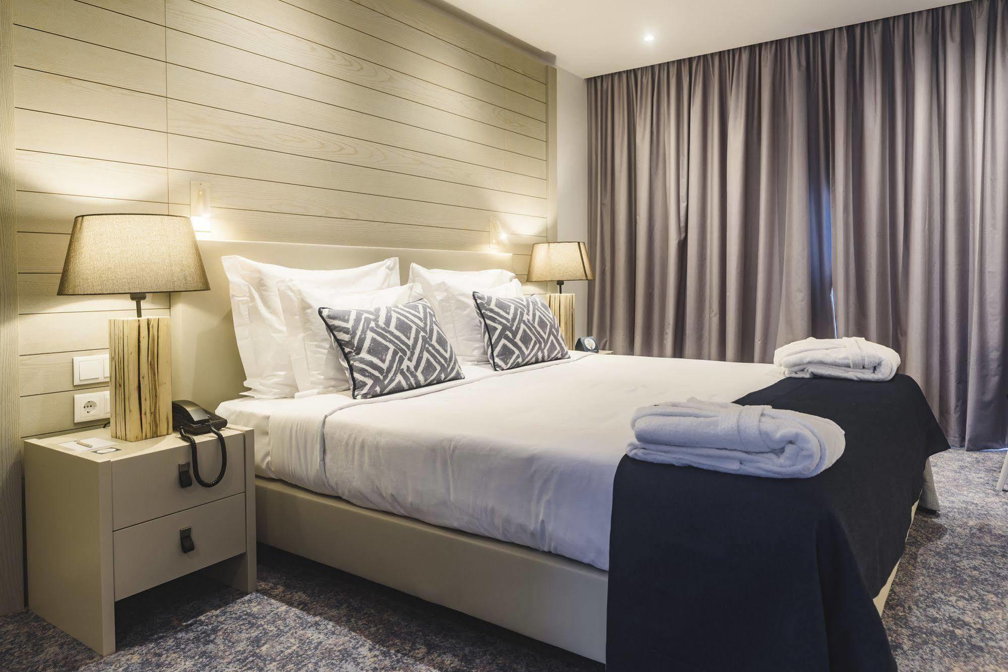 Mh Atlantico Hotel Atouguia Da Baleia Kültér fotó